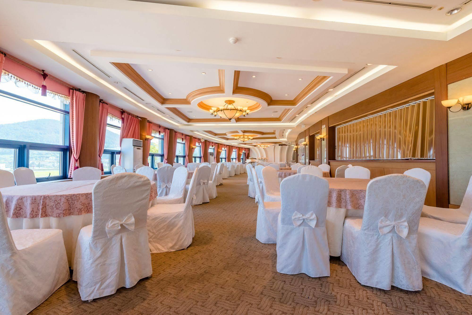 Hotel Homefourest Geoje Εξωτερικό φωτογραφία