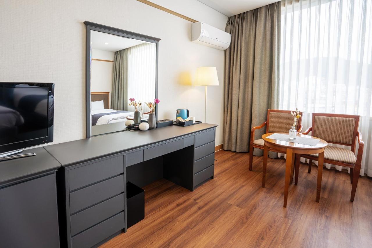 Hotel Homefourest Geoje Εξωτερικό φωτογραφία