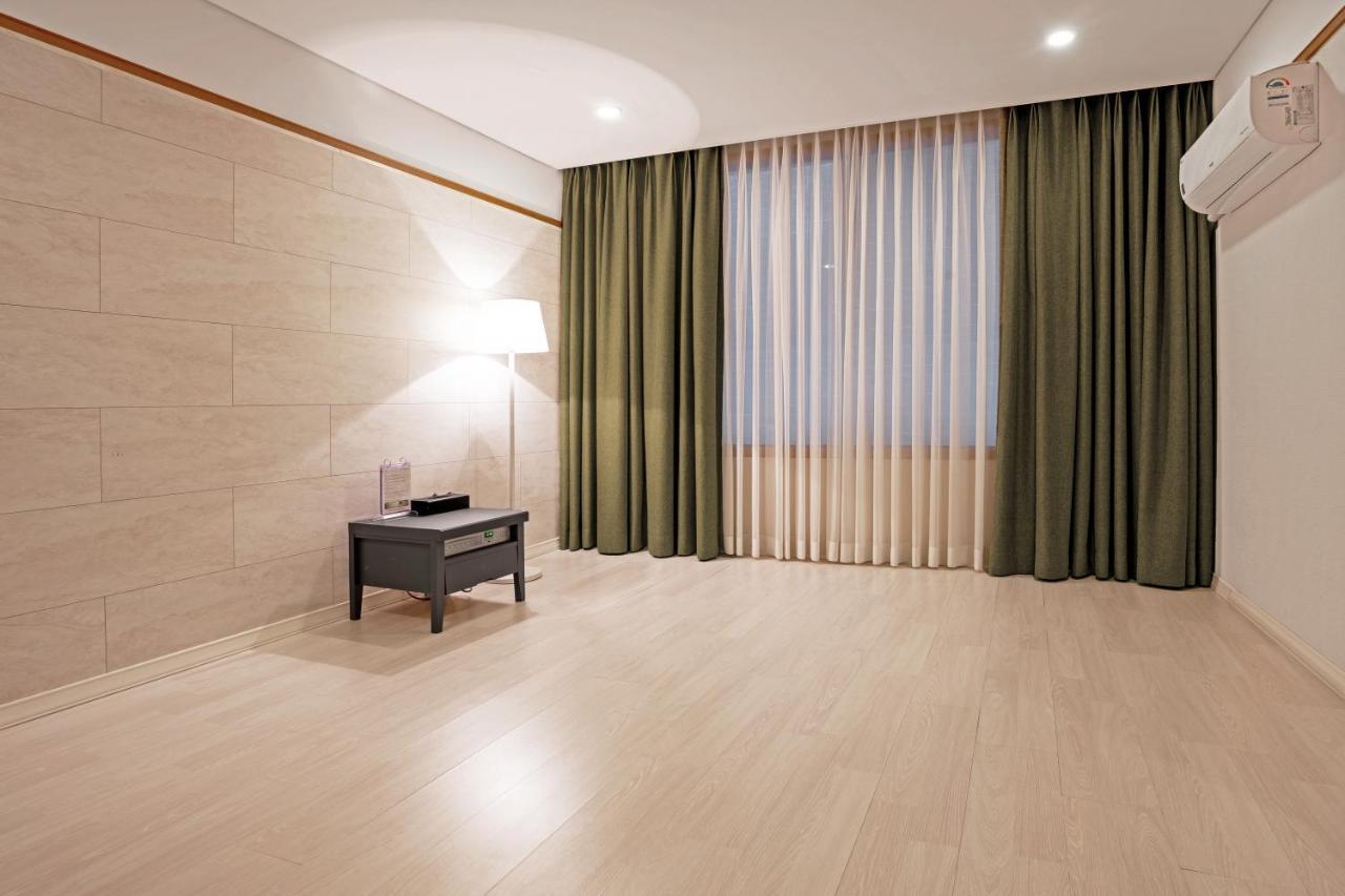 Hotel Homefourest Geoje Δωμάτιο φωτογραφία